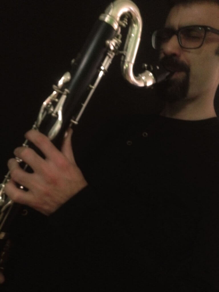 tocando-cl-bajo-desde-abajo tocando-cl-bajo-desde-abajo
